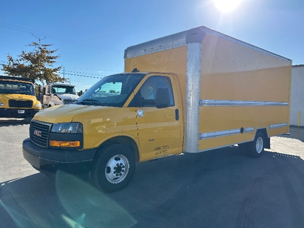 Light Duty Box Truck-Light and Medium Duty Trucks-GMC-2021-Savana G33903-Bakersfield-CA-100,799\n\t\tmiles-$ 27,500 - Image 3