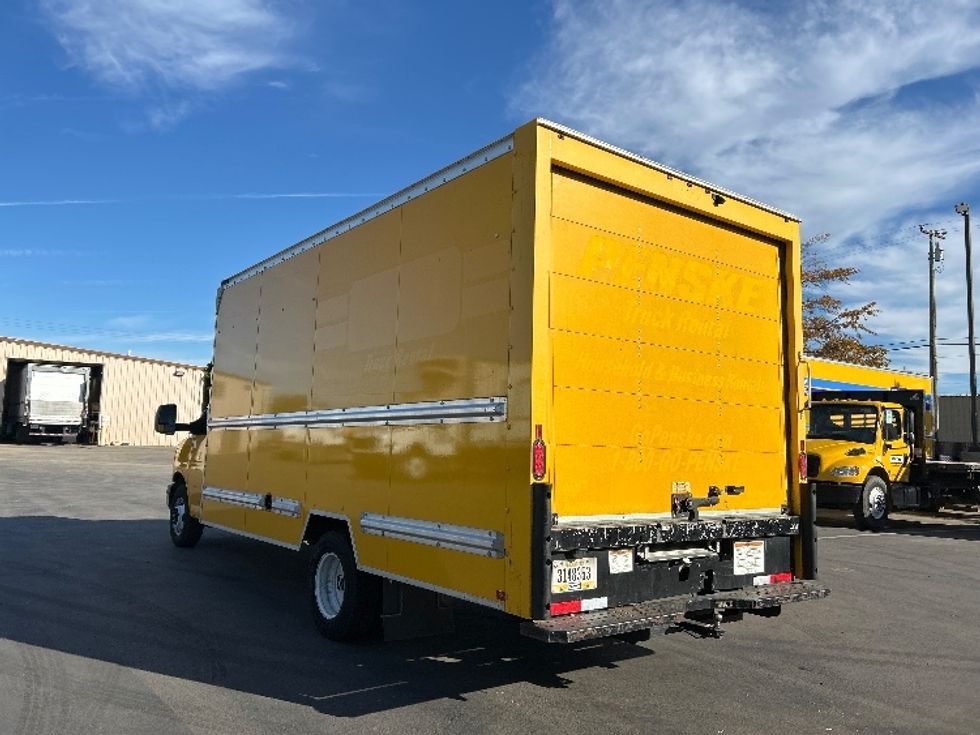 Light Duty Box Truck-Light and Medium Duty Trucks-GMC-2021-Savana G33903-Bakersfield-CA-100,799\n\t\tmiles-$ 27,500 - Image 6