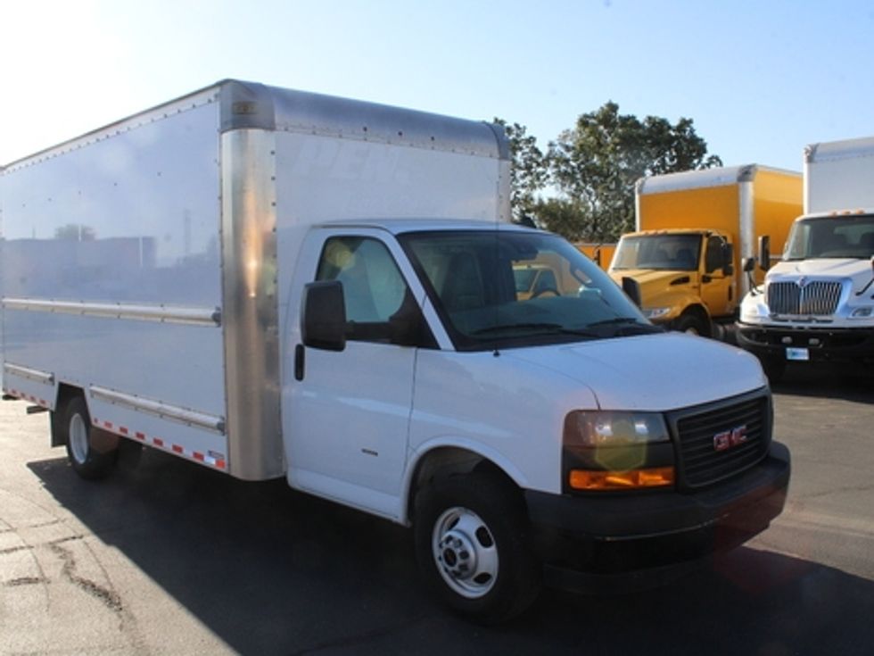 Light Duty Box Truck-Light and Medium Duty Trucks-GMC-2021-Savana G33903-Bakersfield-CA-87,624\n\t\tmiles-$ 32,750 - Image 1