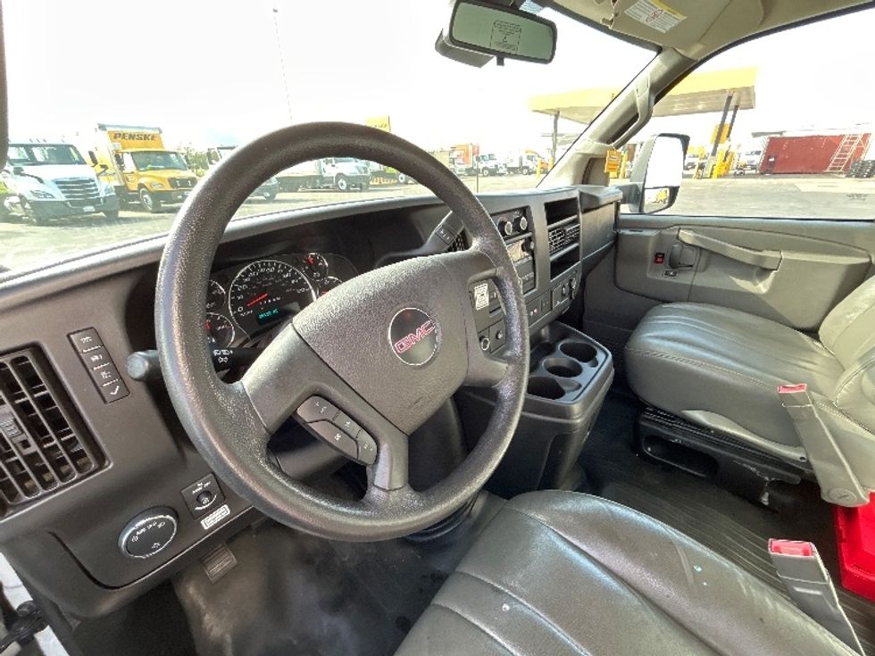 Light Duty Box Truck-Light and Medium Duty Trucks-GMC-2021-Savana G33903-Bakersfield-CA-87,624\n\t\tmiles-$ 32,750 - Image 13