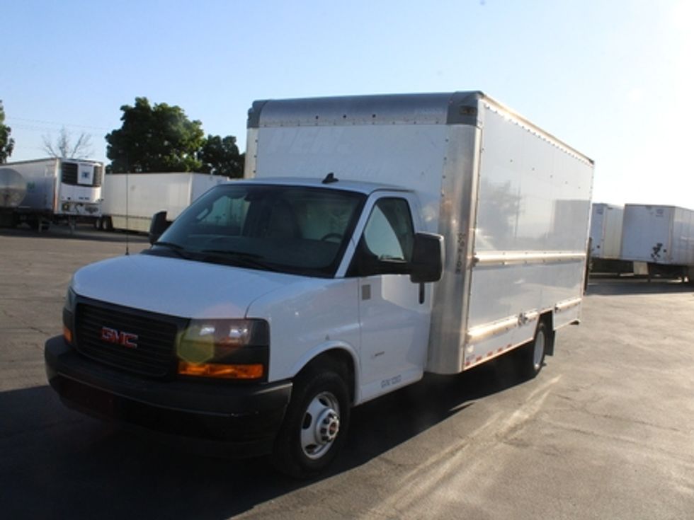 Light Duty Box Truck-Light and Medium Duty Trucks-GMC-2021-Savana G33903-Bakersfield-CA-87,624\n\t\tmiles-$ 32,750 - Image 3