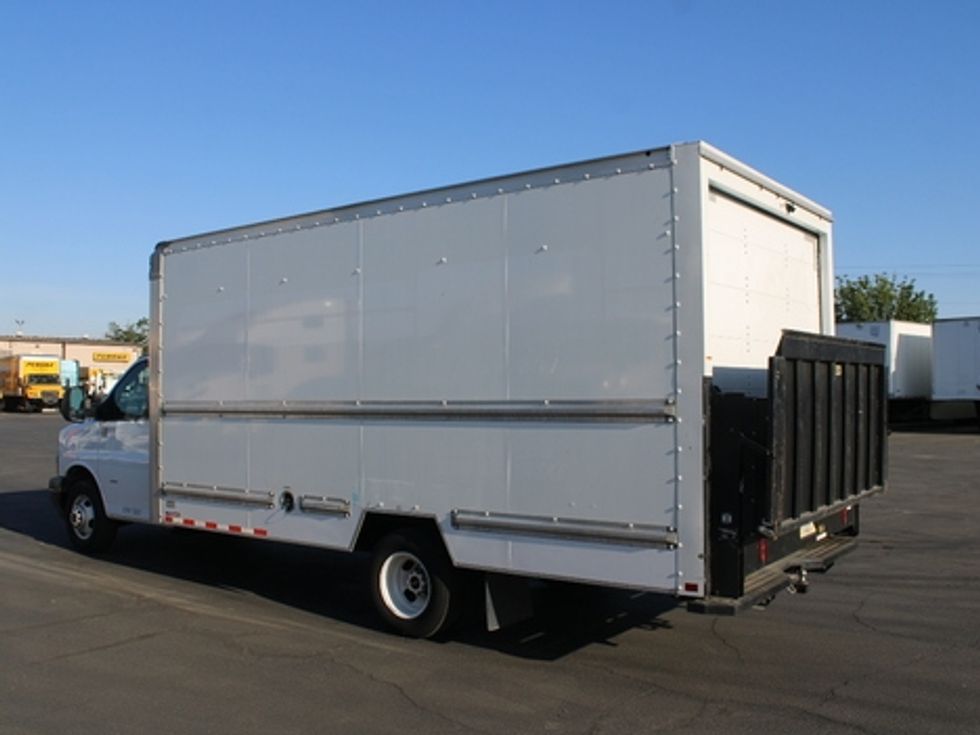 Light Duty Box Truck-Light and Medium Duty Trucks-GMC-2021-Savana G33903-Bakersfield-CA-87,624\n\t\tmiles-$ 32,750 - Image 6