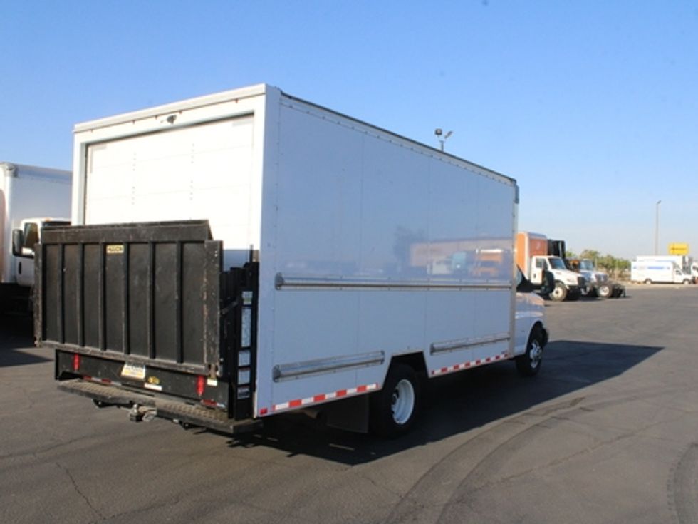 Light Duty Box Truck-Light and Medium Duty Trucks-GMC-2021-Savana G33903-Bakersfield-CA-87,624\n\t\tmiles-$ 32,750 - Image 8