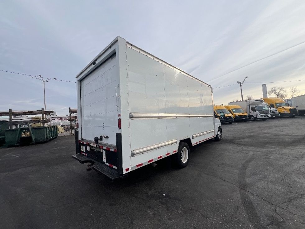 Light Duty Box Truck-Light and Medium Duty Trucks-GMC-2021-Savana G33903-Baltimore-MD-106,217\n\t\tmiles-$ 29,250 - Image 13