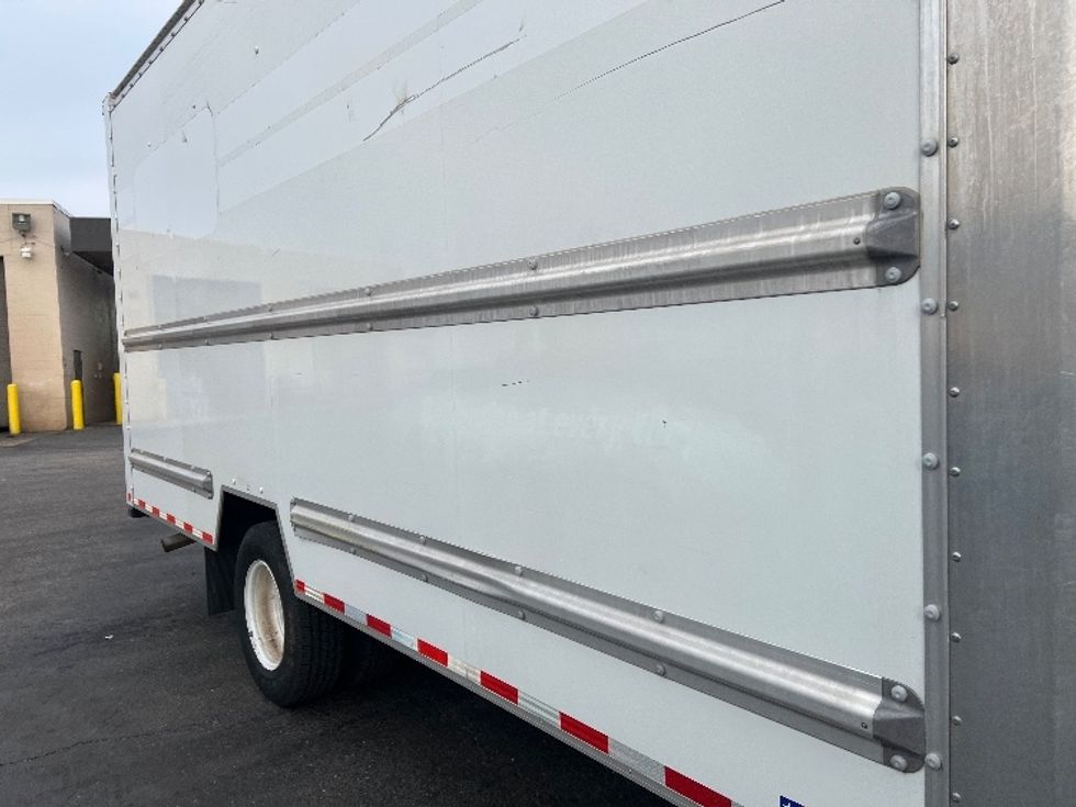 Light Duty Box Truck-Light and Medium Duty Trucks-GMC-2021-Savana G33903-Baltimore-MD-106,217\n\t\tmiles-$ 29,250 - Image 29
