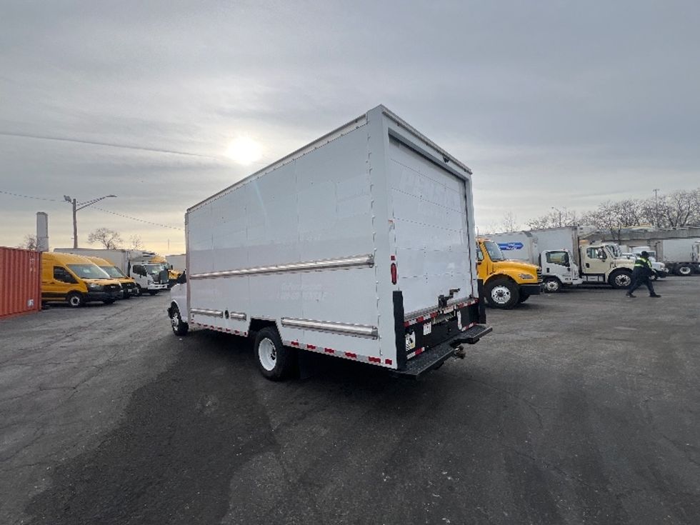 Light Duty Box Truck-Light and Medium Duty Trucks-GMC-2021-Savana G33903-Baltimore-MD-106,217\n\t\tmiles-$ 29,250 - Image 6