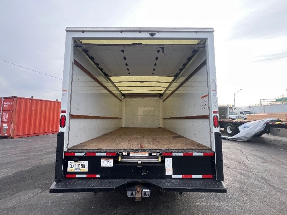 Light Duty Box Truck-Light and Medium Duty Trucks-GMC-2021-Savana G33903-Baltimore-MD-106,217\n\t\tmiles-$ 29,250 - Image 9