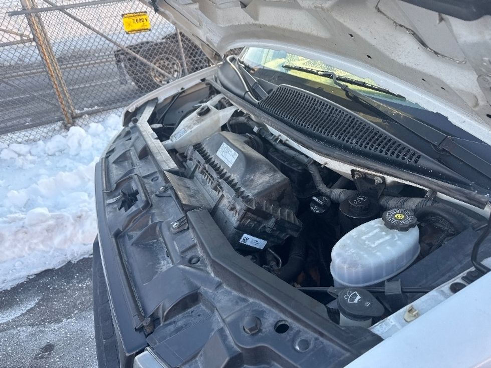 Light Duty Box Truck-Light and Medium Duty Trucks-GMC-2021-Savana G33903-Baltimore-MD-106,497\n\t\tmiles-$ 27,250 - Image 21