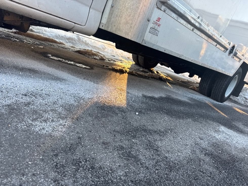 Light Duty Box Truck-Light and Medium Duty Trucks-GMC-2021-Savana G33903-Baltimore-MD-106,497\n\t\tmiles-$ 27,250 - Image 5