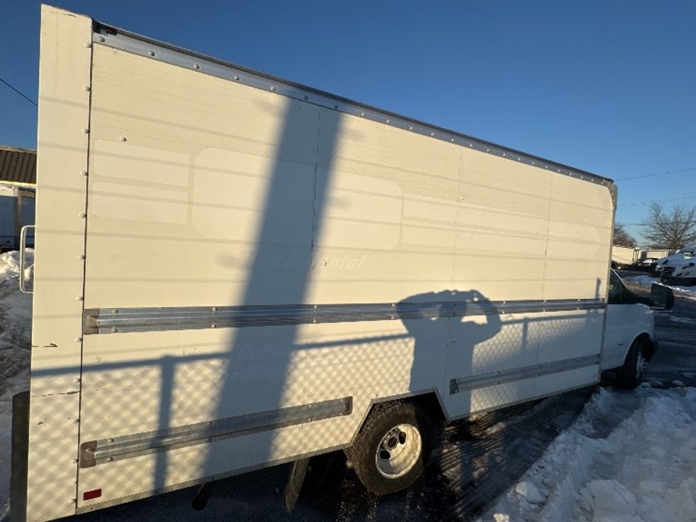 Light Duty Box Truck-Light and Medium Duty Trucks-GMC-2021-Savana G33903-Baltimore-MD-106,497\n\t\tmiles-$ 27,750 - Image 13