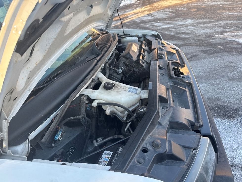 Light Duty Box Truck-Light and Medium Duty Trucks-GMC-2021-Savana G33903-Baltimore-MD-106,497\n\t\tmiles-$ 27,750 - Image 21