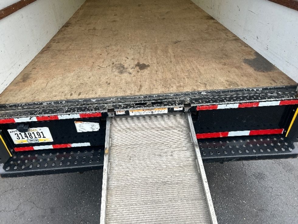 Light Duty Box Truck-Light and Medium Duty Trucks-GMC-2021-Savana G33903-Baltimore-MD-110,702\n\t\tmiles-$ 25,750 - Image 10