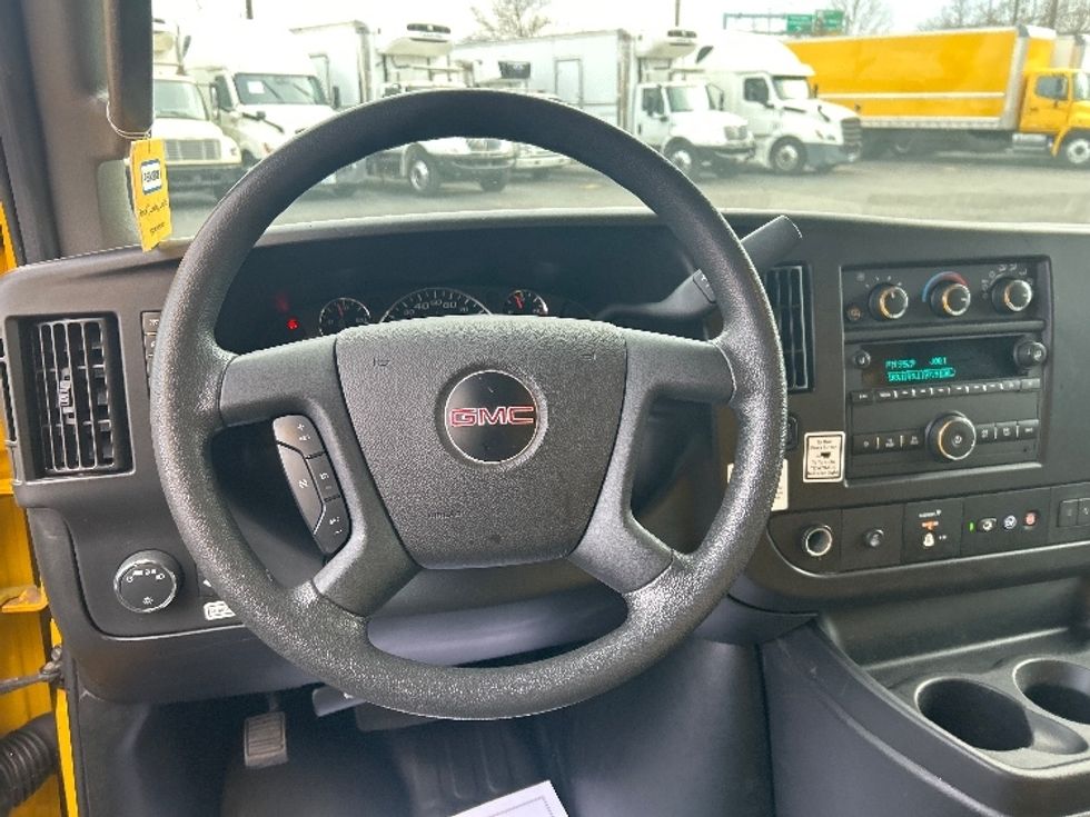 Light Duty Box Truck-Light and Medium Duty Trucks-GMC-2021-Savana G33903-Baltimore-MD-110,702\n\t\tmiles-$ 25,750 - Image 18