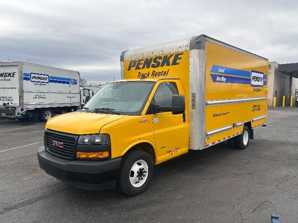 Light Duty Box Truck-Light and Medium Duty Trucks-GMC-2021-Savana G33903-Baltimore-MD-110,702\n\t\tmiles-$ 25,750 - Image 3