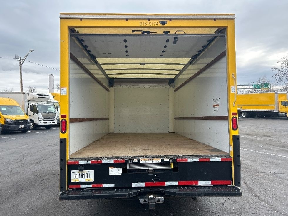 Light Duty Box Truck-Light and Medium Duty Trucks-GMC-2021-Savana G33903-Baltimore-MD-110,702\n\t\tmiles-$ 25,750 - Image 8