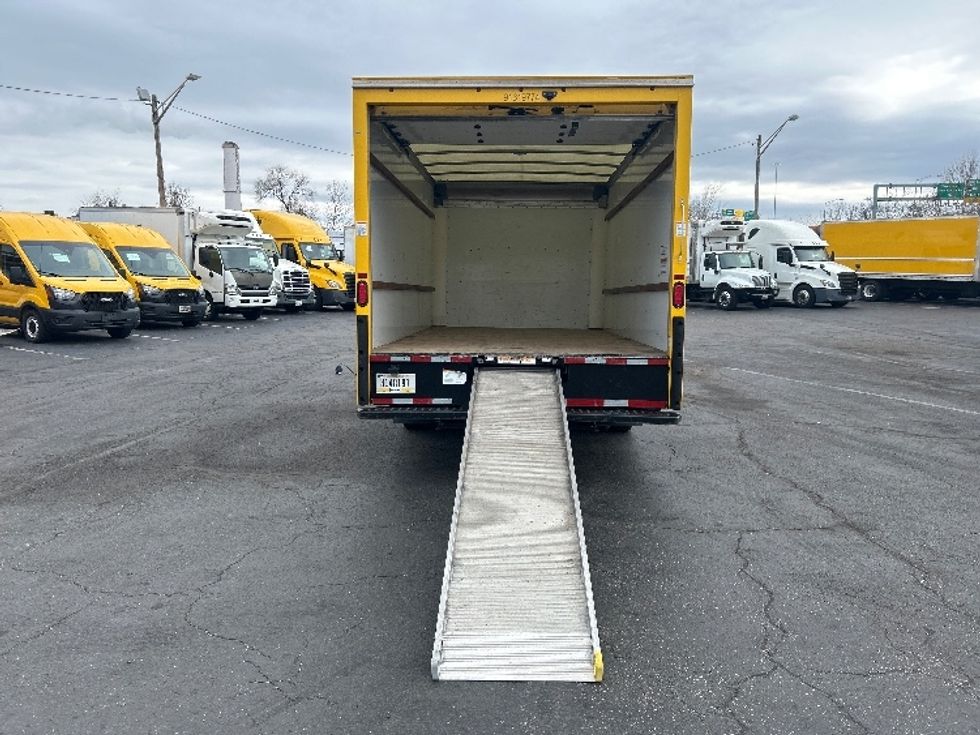 Light Duty Box Truck-Light and Medium Duty Trucks-GMC-2021-Savana G33903-Baltimore-MD-110,702\n\t\tmiles-$ 25,750 - Image 9