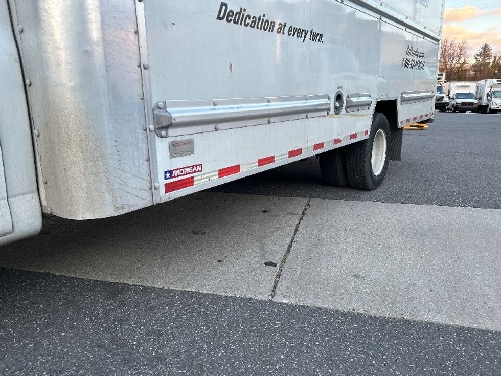 Light Duty Box Truck-Light and Medium Duty Trucks-GMC-2021-Savana G33903-Baltimore-MD-89,450\n\t\tmiles-$ 29,750 - Image 5