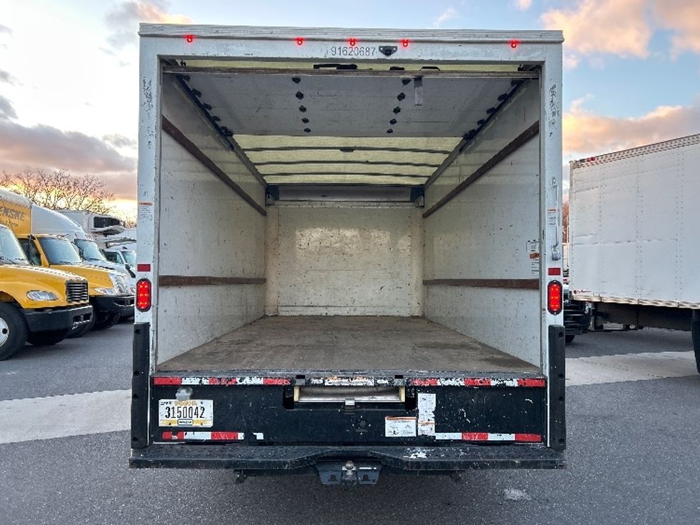 Light Duty Box Truck-Light and Medium Duty Trucks-GMC-2021-Savana G33903-Baltimore-MD-89,450\n\t\tmiles-$ 29,750 - Image 8
