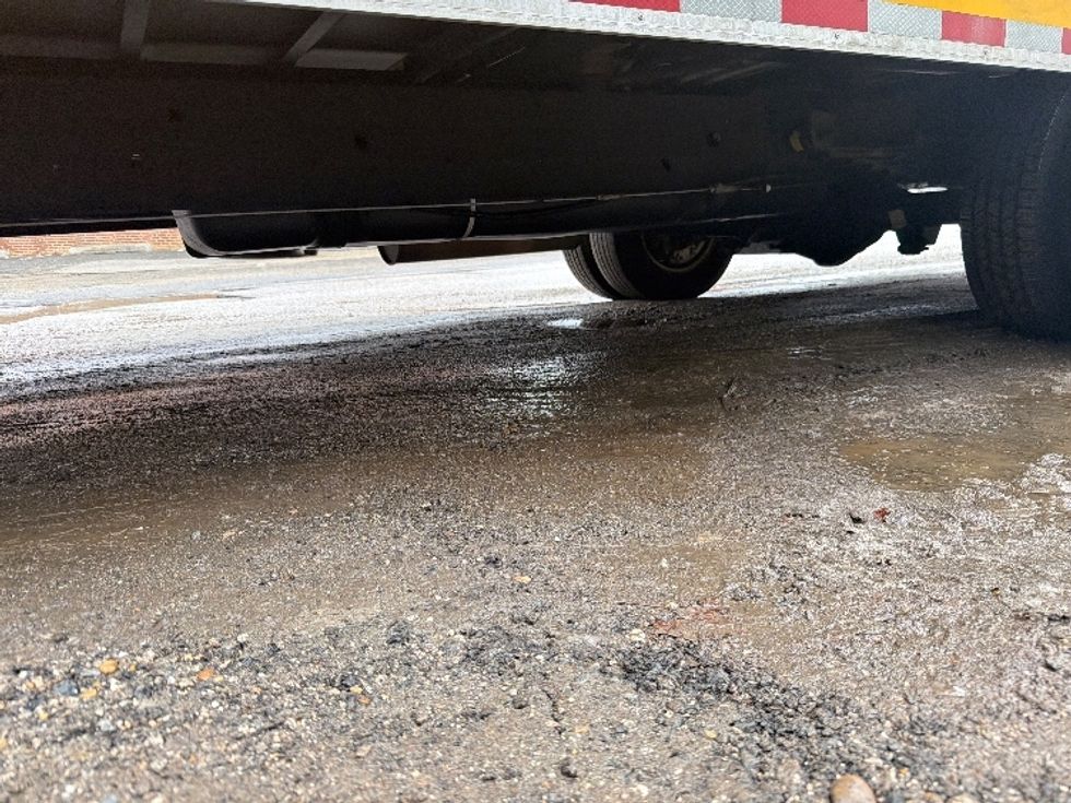 Light Duty Box Truck-Light and Medium Duty Trucks-GMC-2021-Savana G33903-Baltimore-MD-93,336\n\t\tmiles-$ 26,500 - Image 13