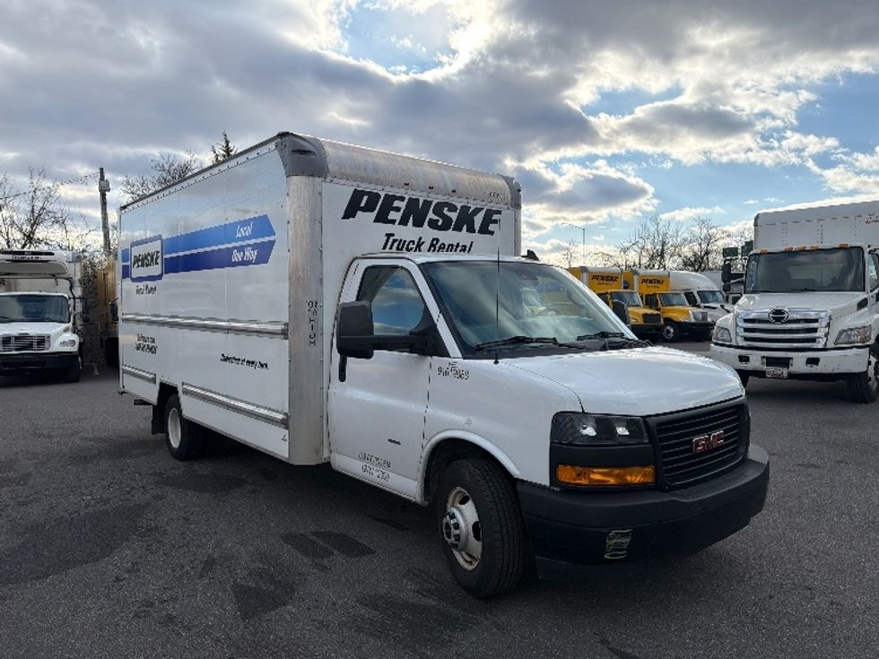 Light Duty Box Truck-Light and Medium Duty Trucks-GMC-2021-Savana G33903-Baltimore-MD-95,591\n\t\tmiles-$ 29,000 - Image 1