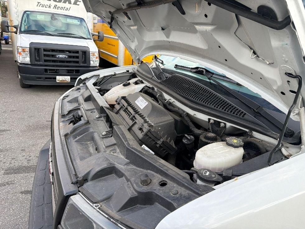 Light Duty Box Truck-Light and Medium Duty Trucks-GMC-2021-Savana G33903-Baltimore-MD-95,591\n\t\tmiles-$ 29,000 - Image 23