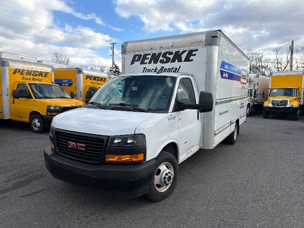 Light Duty Box Truck-Light and Medium Duty Trucks-GMC-2021-Savana G33903-Baltimore-MD-95,591\n\t\tmiles-$ 29,000 - Image 3