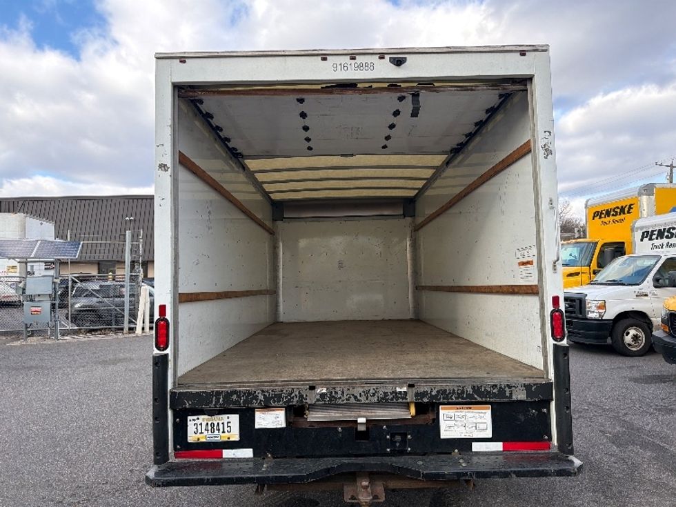 Light Duty Box Truck-Light and Medium Duty Trucks-GMC-2021-Savana G33903-Baltimore-MD-95,591\n\t\tmiles-$ 29,000 - Image 8