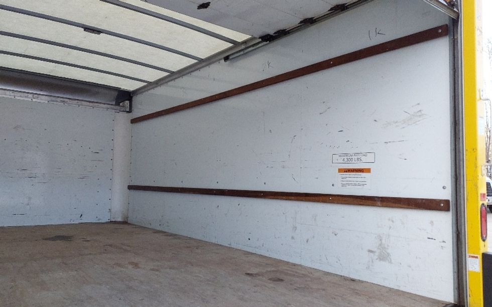 Light Duty Box Truck-Light and Medium Duty Trucks-GMC-2021-Savana G33903-Bangor-ME-97,742\n\t\tmiles-$ 25,250 - Image 12