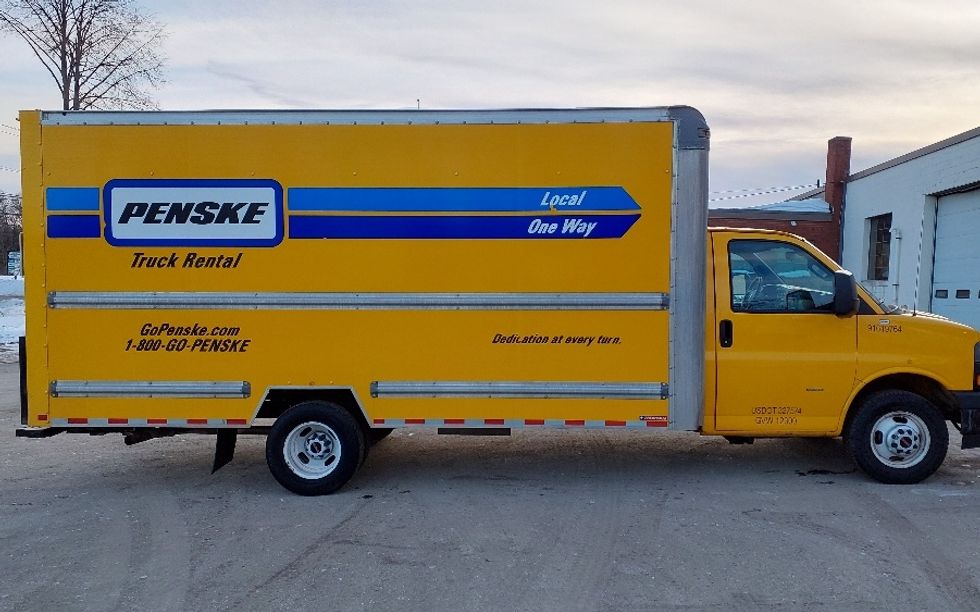 Light Duty Box Truck-Light and Medium Duty Trucks-GMC-2021-Savana G33903-Bangor-ME-97,742\n\t\tmiles-$ 25,250 - Image 15