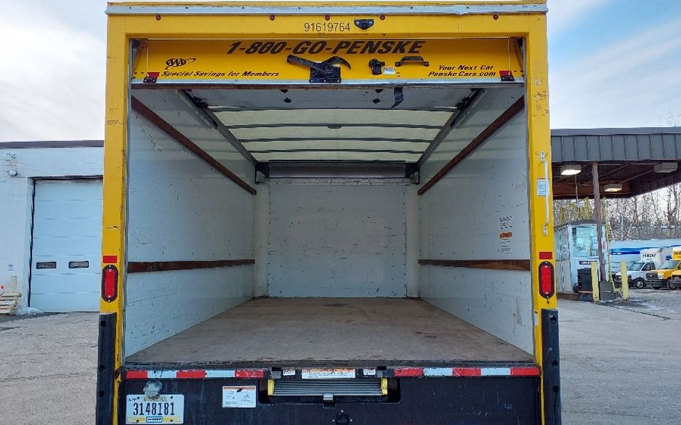 Light Duty Box Truck-Light and Medium Duty Trucks-GMC-2021-Savana G33903-Bangor-ME-97,742\n\t\tmiles-$ 25,250 - Image 8