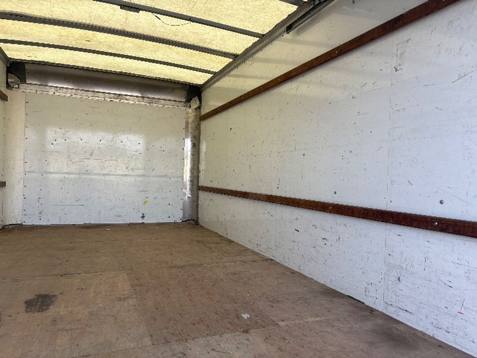 Light Duty Box Truck-Light and Medium Duty Trucks-GMC-2021-Savana G33903-Baton Rouge-LA-100,399\n\t\tmiles-$ 26,500 - Image 12