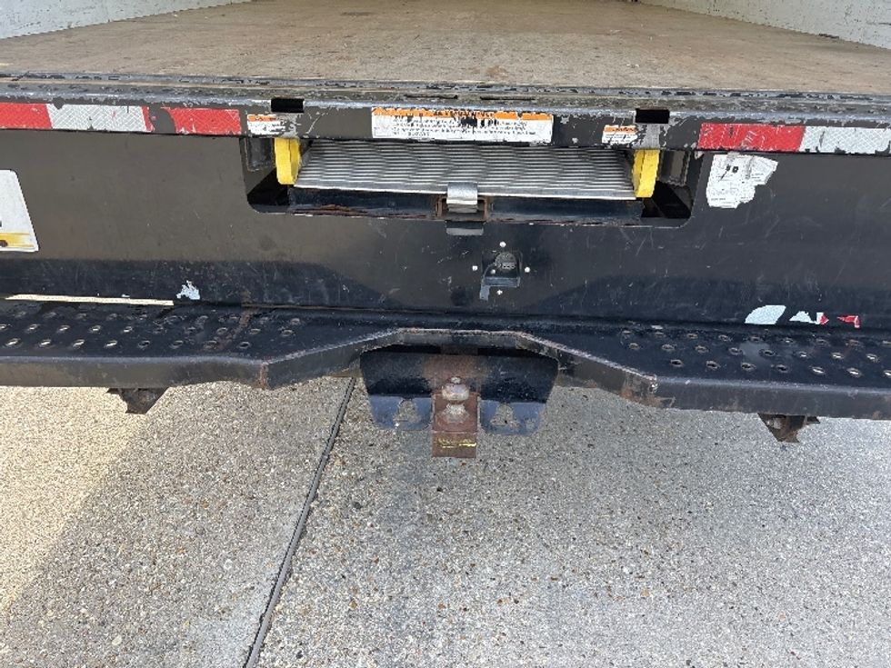 Light Duty Box Truck-Light and Medium Duty Trucks-GMC-2021-Savana G33903-Baton Rouge-LA-100,399\n\t\tmiles-$ 26,500 - Image 9