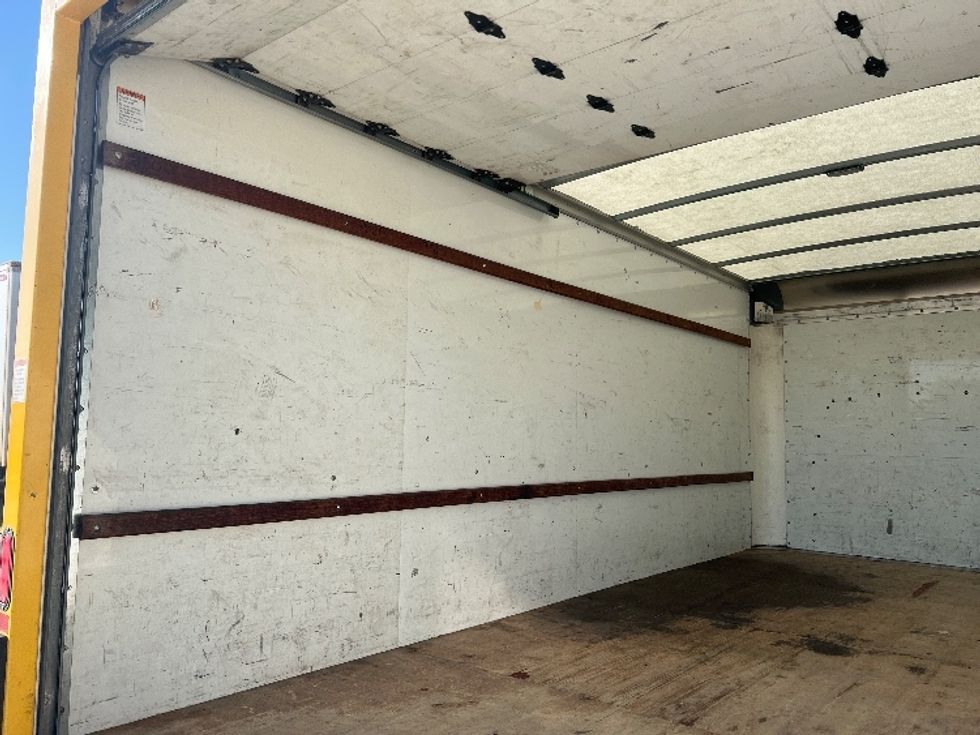 Light Duty Box Truck-Light and Medium Duty Trucks-GMC-2021-Savana G33903-Baton Rouge-LA-106,678\n\t\tmiles-$ 25,000 - Image 11