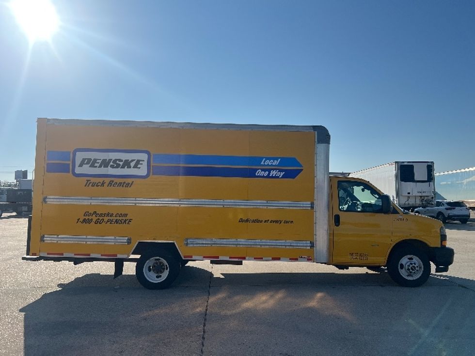 Light Duty Box Truck-Light and Medium Duty Trucks-GMC-2021-Savana G33903-Baton Rouge-LA-106,678\n\t\tmiles-$ 25,000 - Image 15