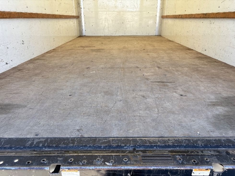 Light Duty Box Truck-Light and Medium Duty Trucks-GMC-2021-Savana G33903-Baton Rouge-LA-114,752\n\t\tmiles-$ 27,750 - Image 10