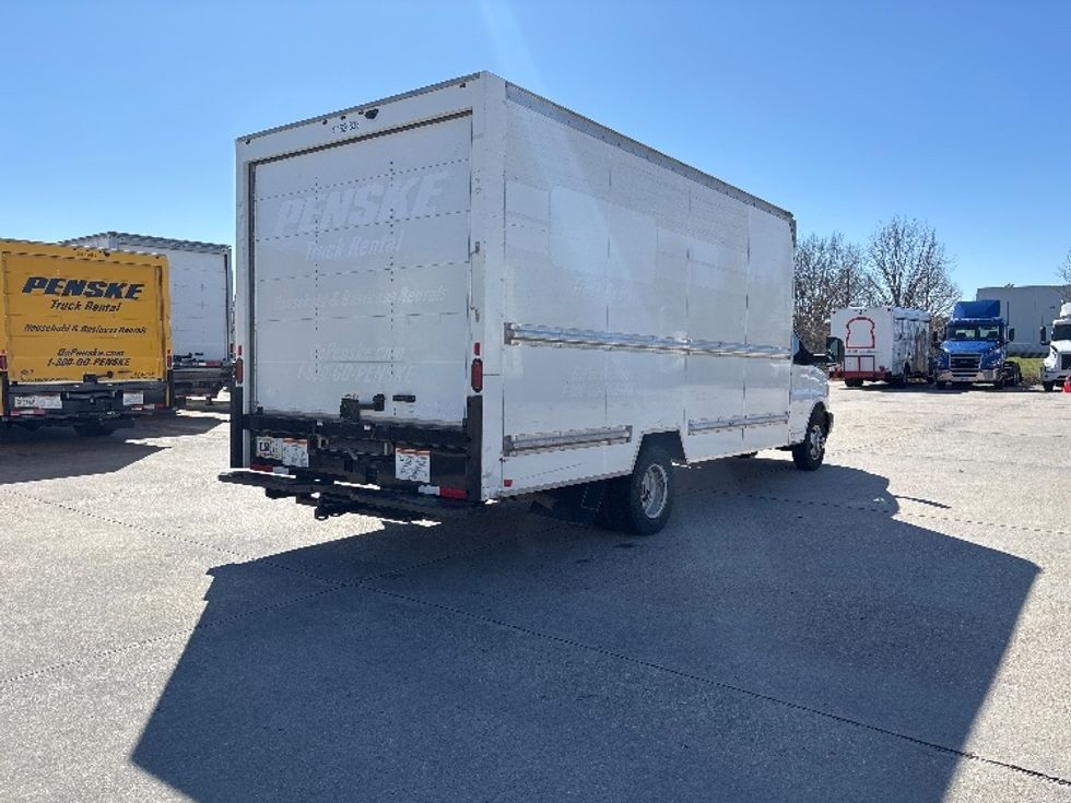 Light Duty Box Truck-Light and Medium Duty Trucks-GMC-2021-Savana G33903-Baton Rouge-LA-114,752\n\t\tmiles-$ 27,750 - Image 13