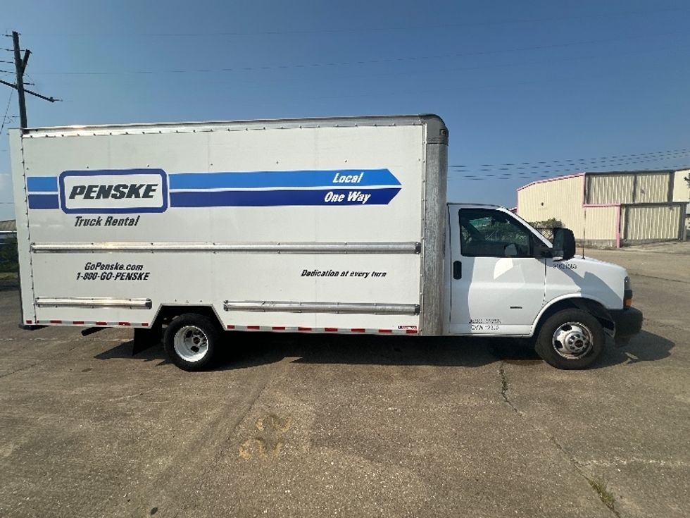 Light Duty Box Truck-Light and Medium Duty Trucks-GMC-2021-Savana G33903-Baton Rouge-LA-120,026\n\t\tmiles-$ 25,750 - Image 14