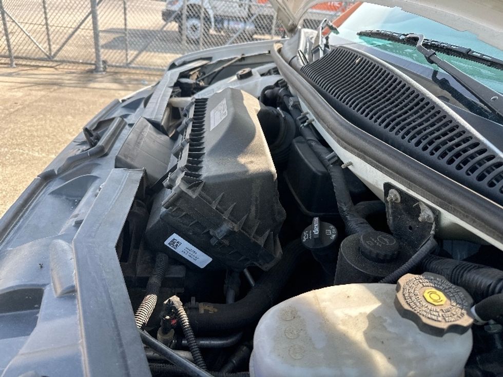 Light Duty Box Truck-Light and Medium Duty Trucks-GMC-2021-Savana G33903-Baton Rouge-LA-120,026\n\t\tmiles-$ 25,750 - Image 23