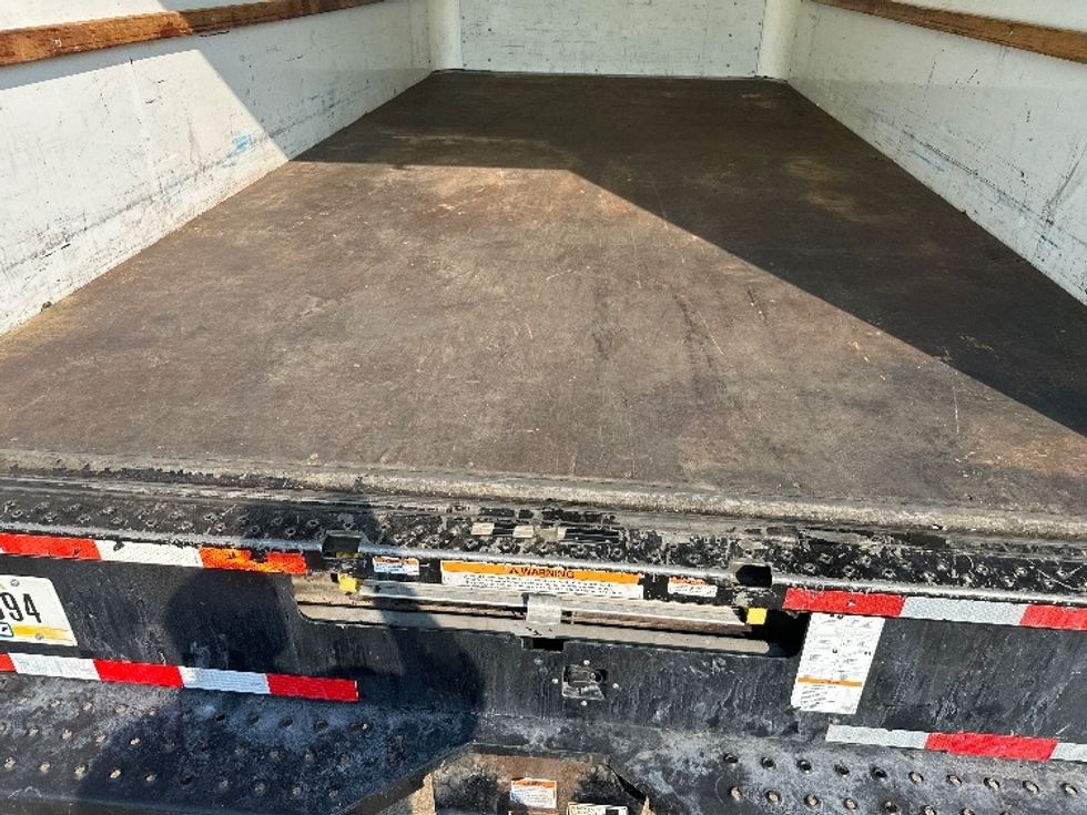 Light Duty Box Truck-Light and Medium Duty Trucks-GMC-2021-Savana G33903-Baton Rouge-LA-120,026\n\t\tmiles-$ 25,750 - Image 9