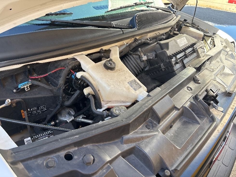 Light Duty Box Truck-Light and Medium Duty Trucks-GMC-2021-Savana G33903-Baton Rouge-LA-129,109\n\t\tmiles-$ 25,750 - Image 21