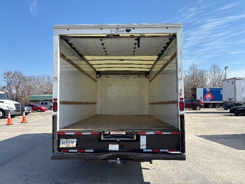 Light Duty Box Truck-Light and Medium Duty Trucks-GMC-2021-Savana G33903-Baton Rouge-LA-129,109\n\t\tmiles-$ 25,750 - Image 7