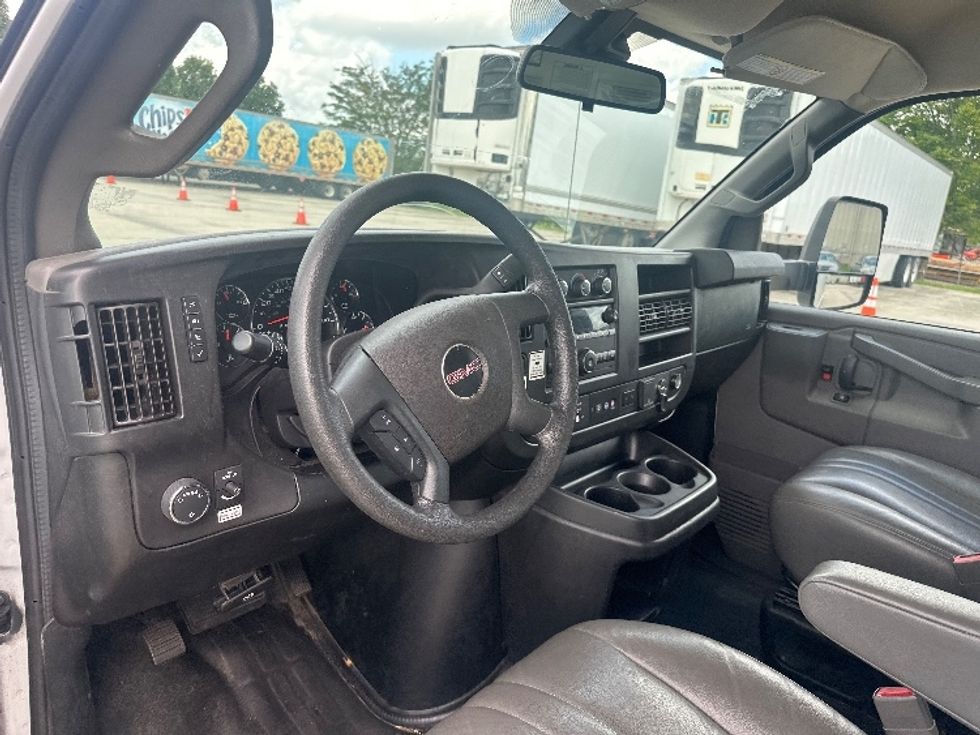 Light Duty Box Truck-Light and Medium Duty Trucks-GMC-2021-Savana G33903-Baton Rouge-LA-75,151\n\t\tmiles-$ 32,250 - Image 15