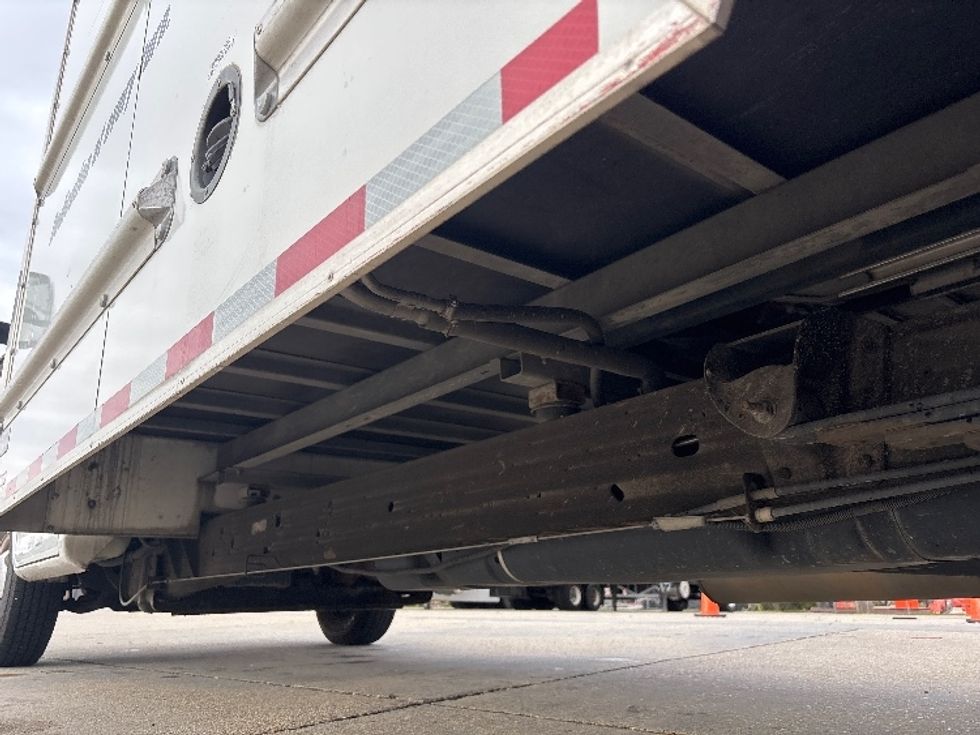 Light Duty Box Truck-Light and Medium Duty Trucks-GMC-2021-Savana G33903-Baton Rouge-LA-78,353\n\t\tmiles-$ 31,750 - Image 5