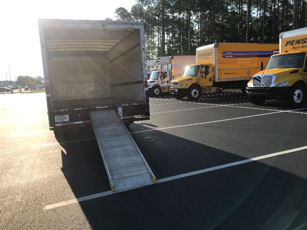 Light Duty Box Truck-Light and Medium Duty Trucks-GMC-2021-Savana G33903-Baton Rouge-LA-78,353\n\t\tmiles-$ 31,750 - Image 9