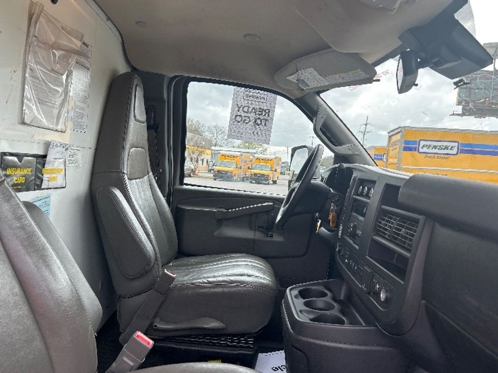 Light Duty Box Truck-Light and Medium Duty Trucks-GMC-2021-Savana G33903-Baton Rouge-LA-78,577\n\t\tmiles-$ 31,750 - Image 18