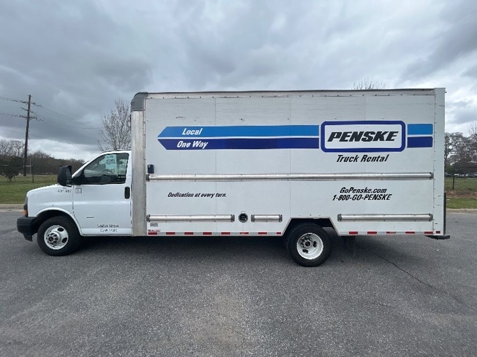 Light Duty Box Truck-Light and Medium Duty Trucks-GMC-2021-Savana G33903-Baton Rouge-LA-78,577\n\t\tmiles-$ 31,750 - Image 4