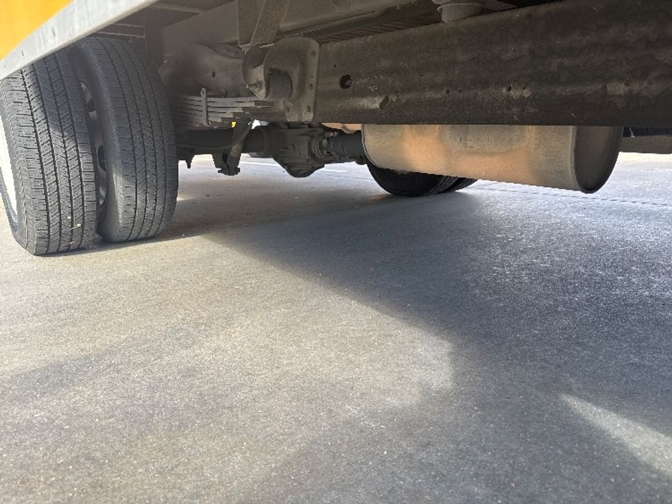 Light Duty Box Truck-Light and Medium Duty Trucks-GMC-2021-Savana G33903-Baton Rouge-LA-88,583\n\t\tmiles-$ 27,750 - Image 13