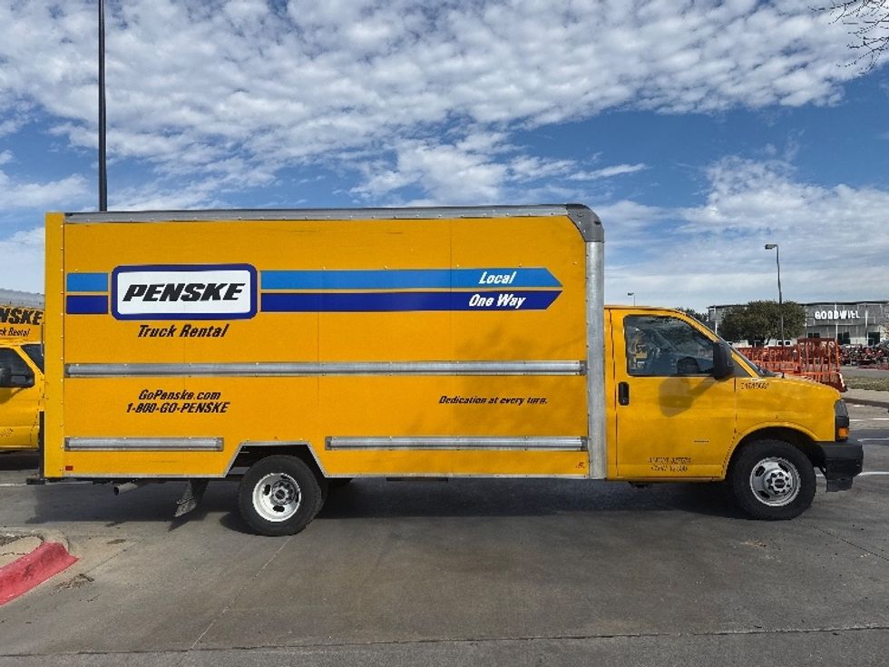 Light Duty Box Truck-Light and Medium Duty Trucks-GMC-2021-Savana G33903-Baton Rouge-LA-88,583\n\t\tmiles-$ 27,750 - Image 14