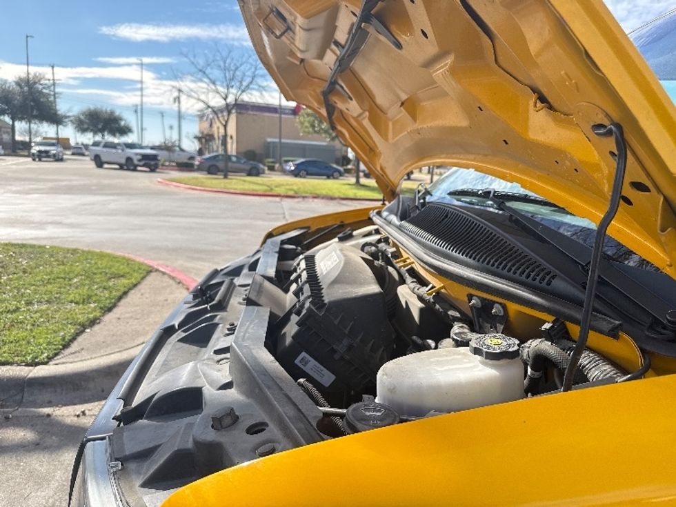 Light Duty Box Truck-Light and Medium Duty Trucks-GMC-2021-Savana G33903-Baton Rouge-LA-88,583\n\t\tmiles-$ 27,750 - Image 19