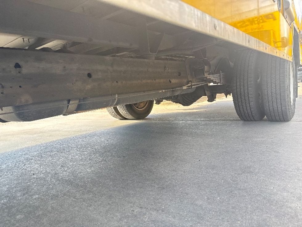 Light Duty Box Truck-Light and Medium Duty Trucks-GMC-2021-Savana G33903-Baton Rouge-LA-88,583\n\t\tmiles-$ 27,750 - Image 5